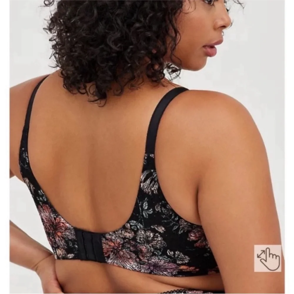 Torrid Floral Lace Lightly Lined 360° Smoothing™ Everyday Wire-Free Bra NWT